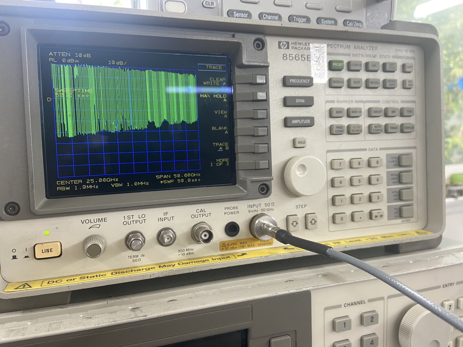 Agilent HP 8565E Spectrum Analyzer 50GHz W/Color LCD ~ Loaded Opt! Calibrated!