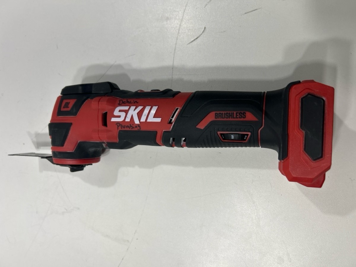 SKIL 12V 5PC. DRILL/FLASHLIGHT/MULTITOOL (P13012374)