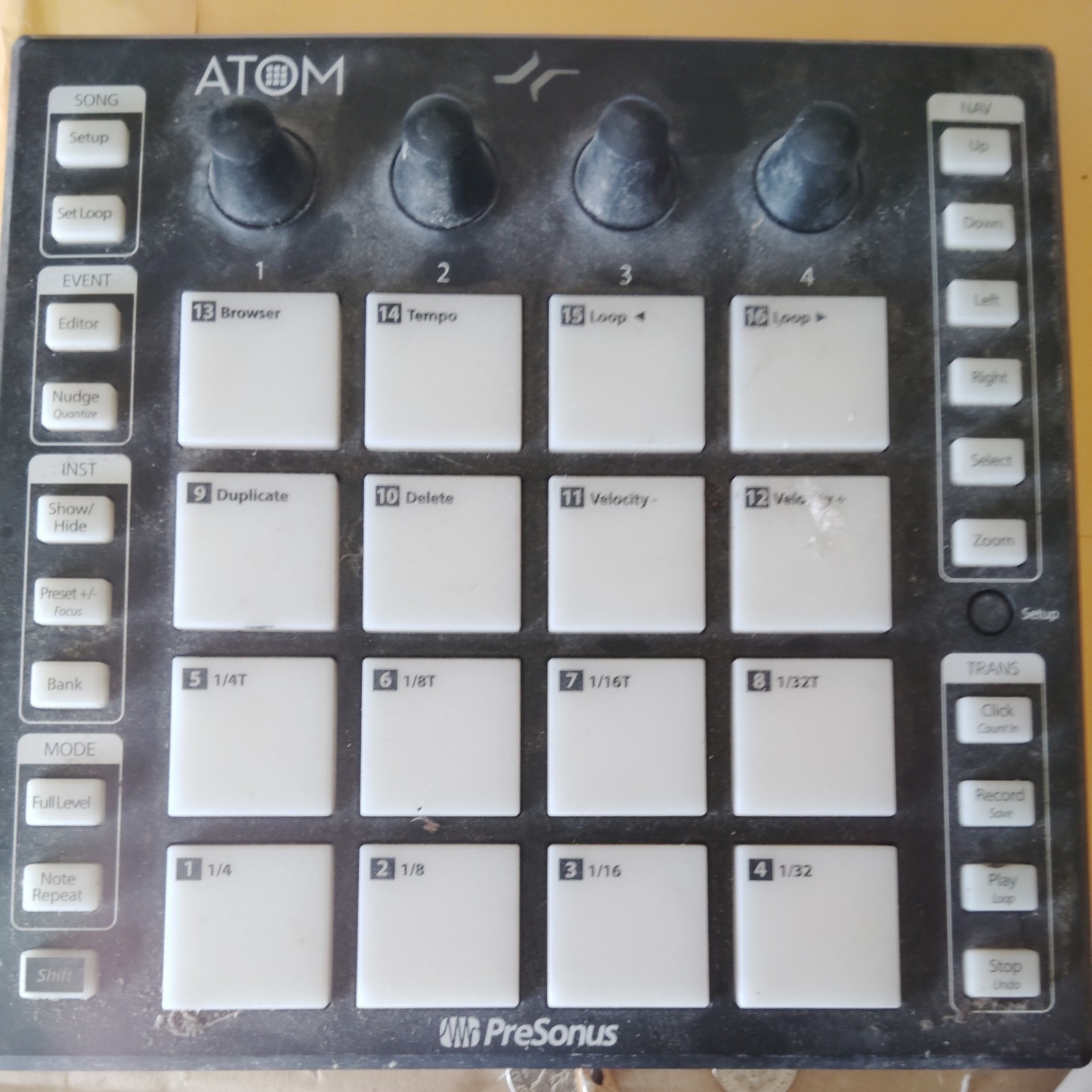 PreSonus ATOM 16-Key Pad Controller MIDI Hardware with Pad Triggers MPN ATOM
