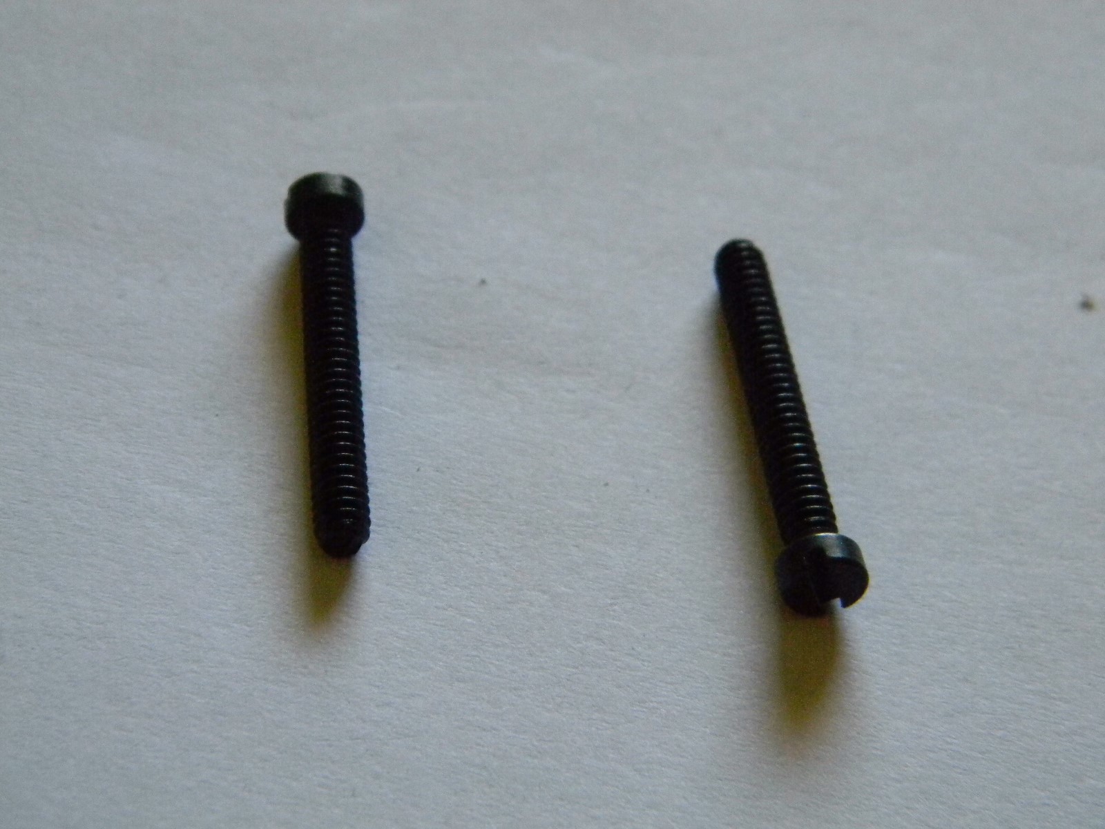 Gun Screws- Blued Slotted Fillister Head 6-32 X 1" (2)