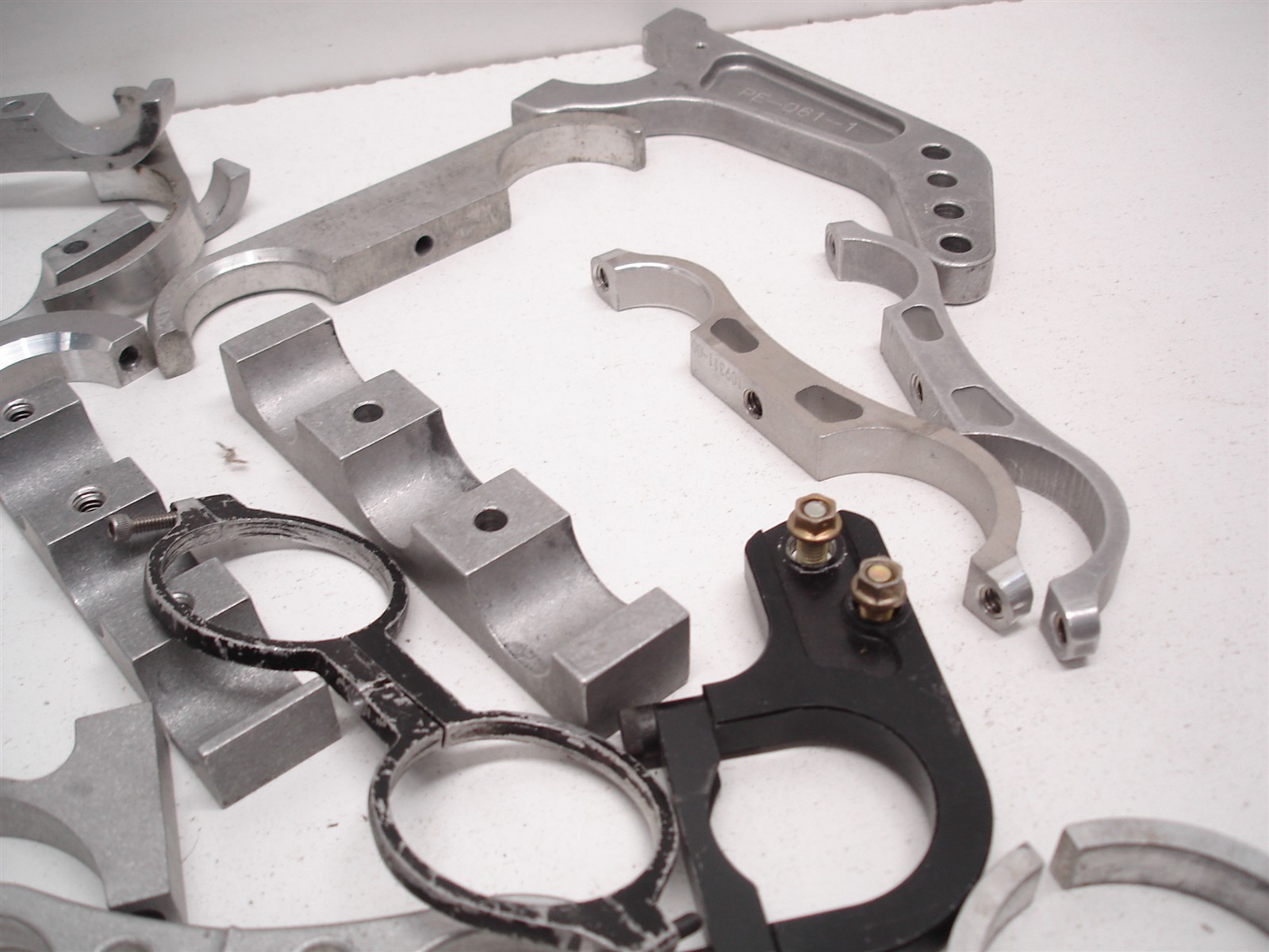 BULK 138pcs BILLET ASSORTED FIREBOTTLE / HARD LINE MOUNTING BRACKETS CLAMPS
