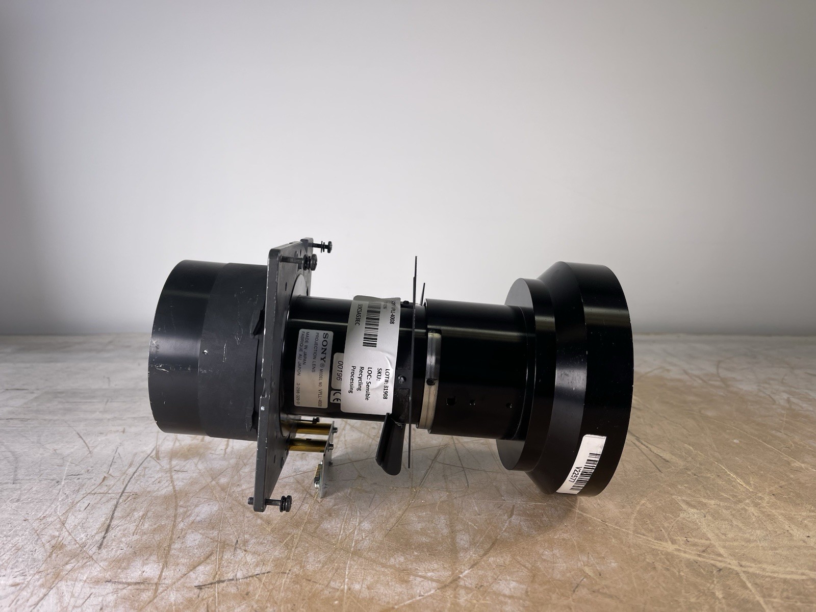 SONY VPLL-4008 SHORT THROW PROJECTION LENS - UNTESTED