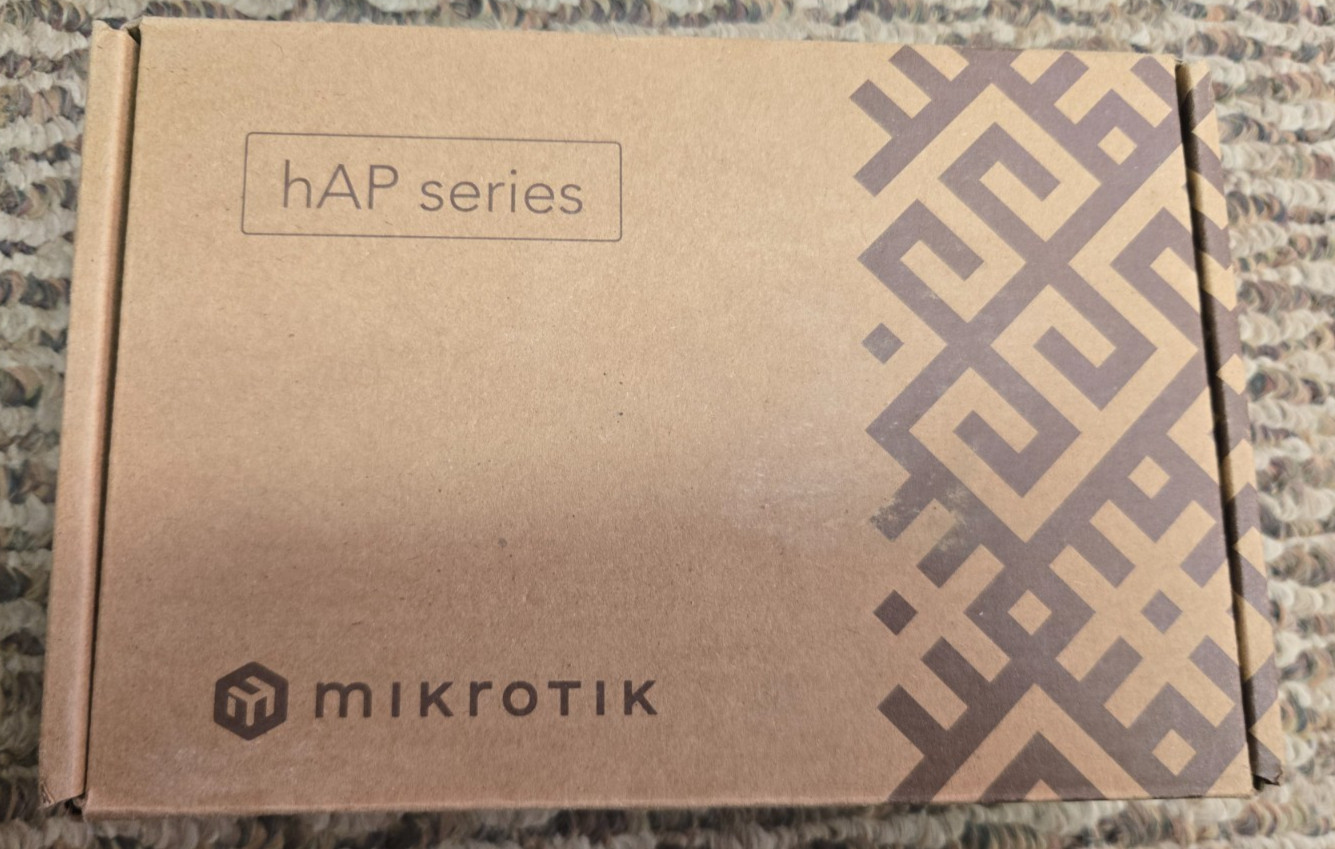MIKROTIK ROUTERBOARD HAP AC2 RBD52G-5HACD2HND-TC  NEW