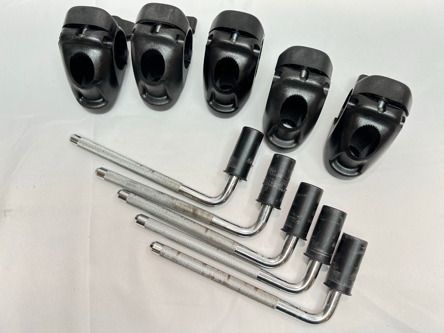 FIVE Roland MDH-10U V-Drum Cymbal Rack Clamp MDH10U Mount L-Rod for MDC10U TD 20