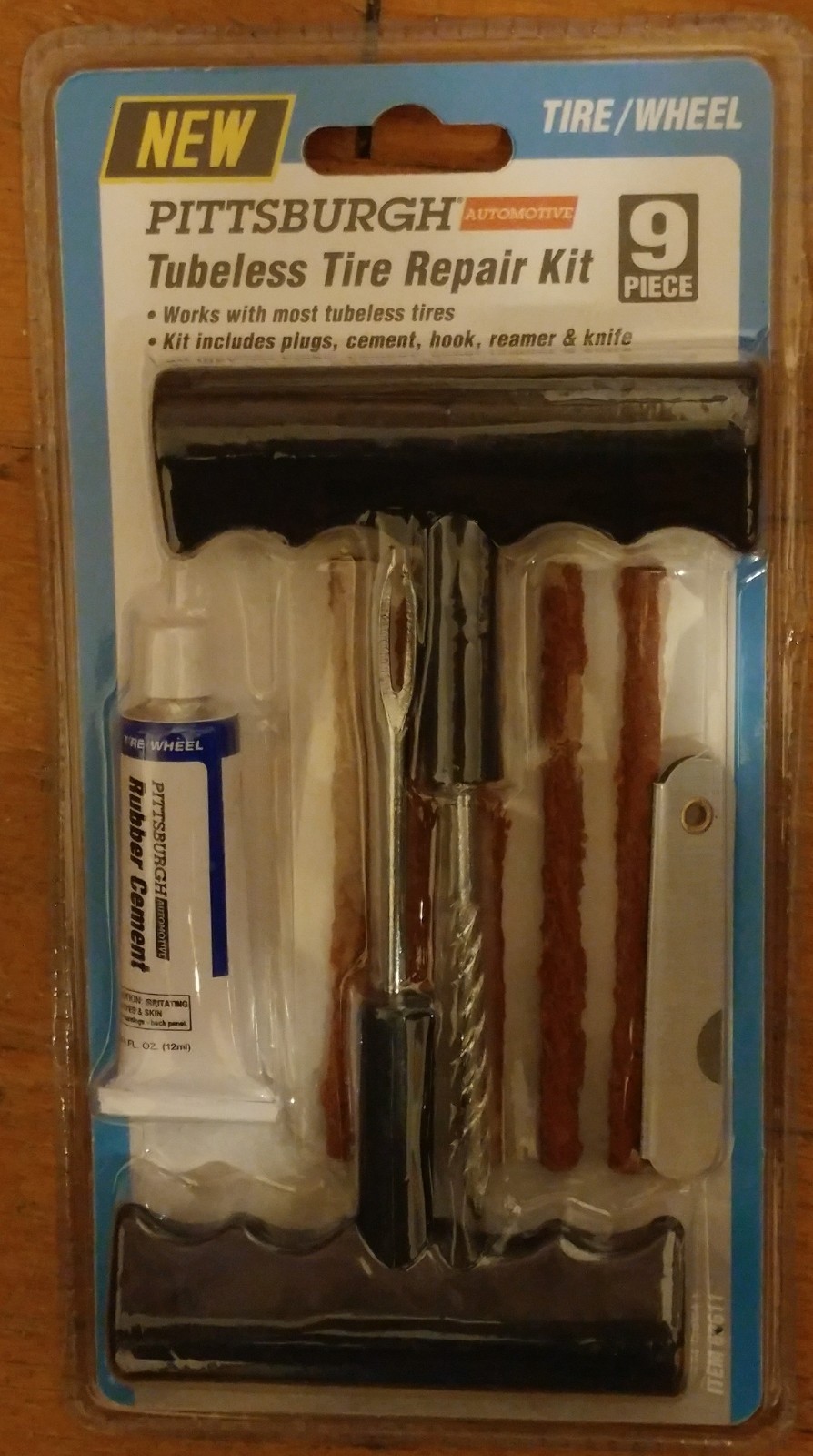 PITTSBURGH 9 PIECE TUBELESS TIRE REPAIR KIT NEW IN ORIGINAL PACKAGE TIRE PLUGS