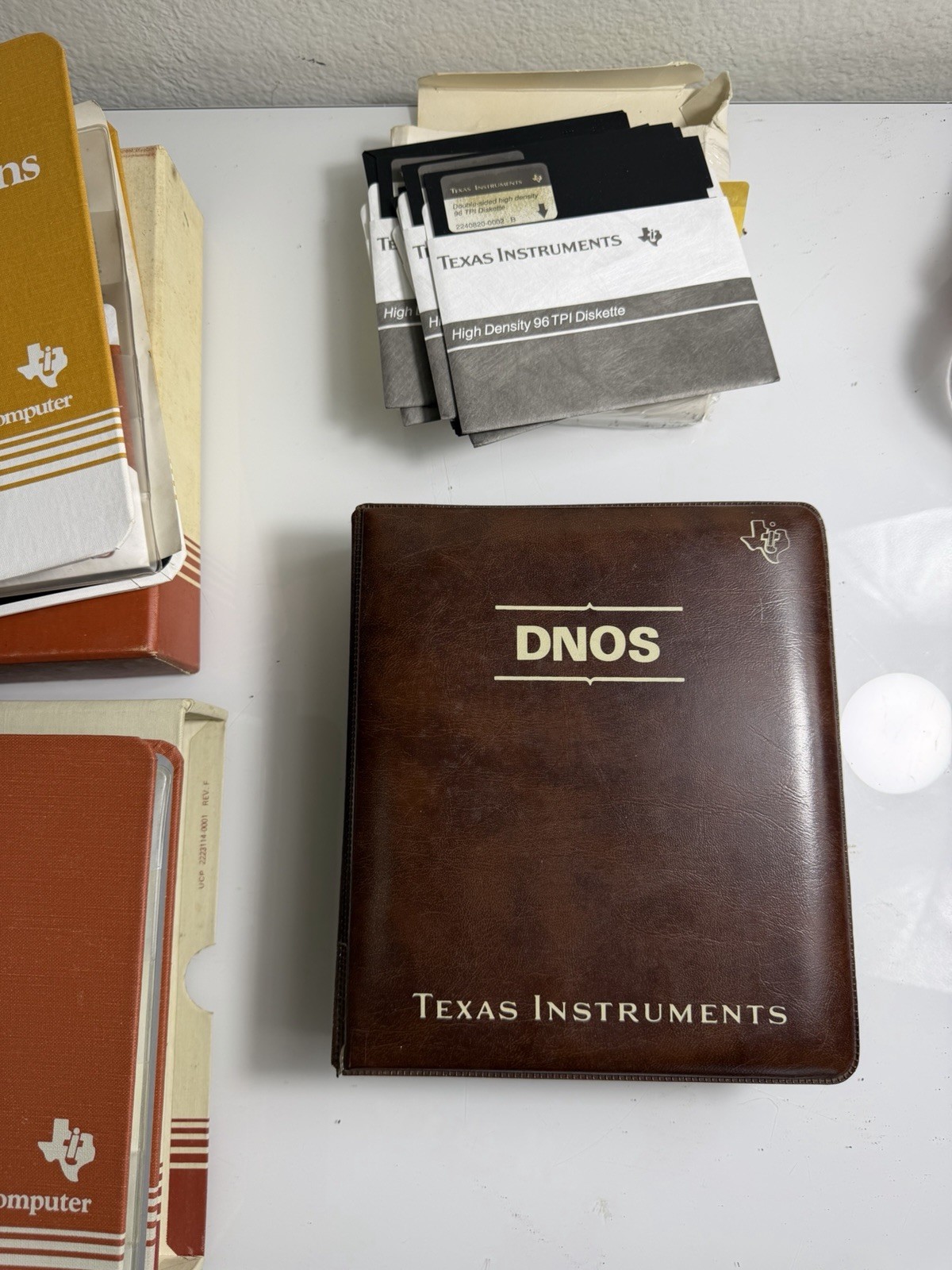 Texas Instruments Vintage Guides & Handbooks 931 Emulator Dnos