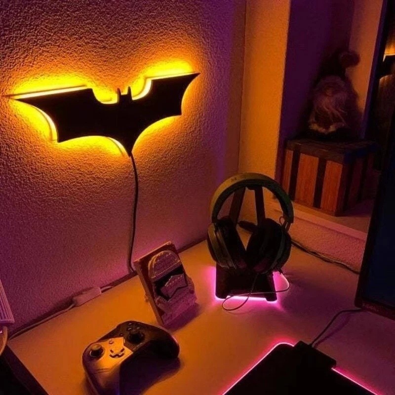 Wireless Batman Logo LED Night Light – Remote Controlled Bedroom Lamp Decor