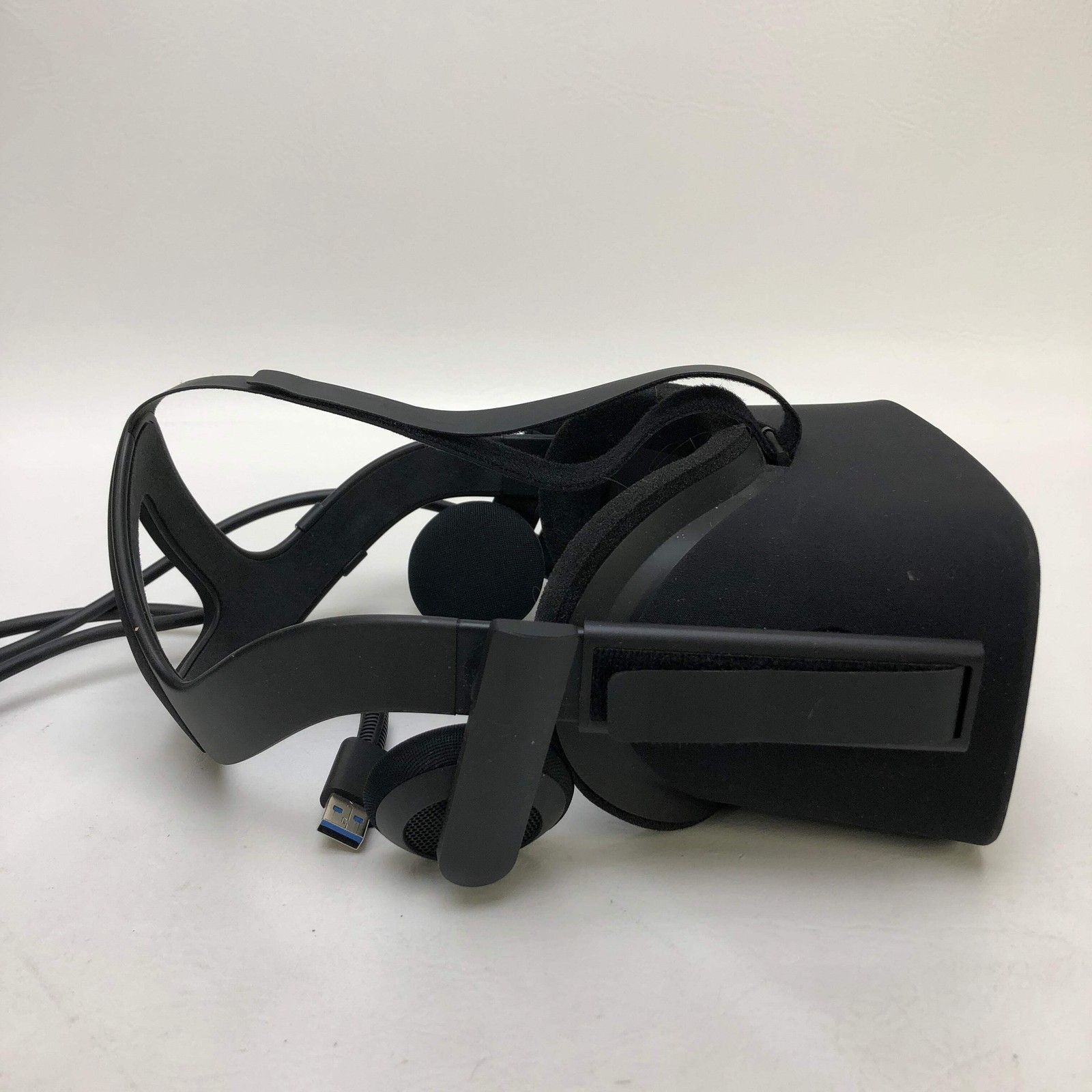 Oculus Rift CV1 VR Virtual Reality Headset System Black