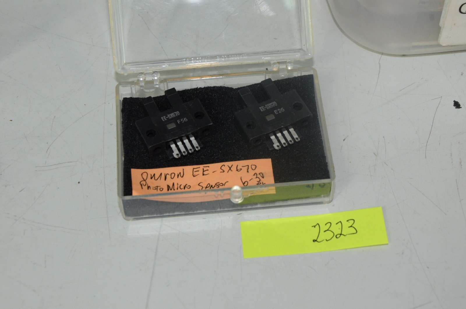 Omron EE-SX670 Lot of 2 NEW Photo Sensor