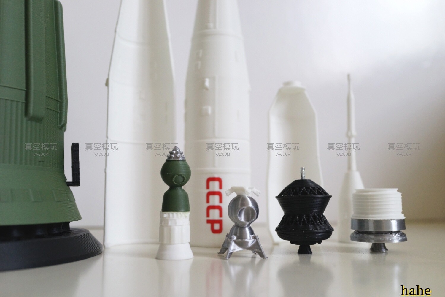 1/400 CCCP Lunar Launch Program N1 Heavy Carrier Rocket Finished Static Model