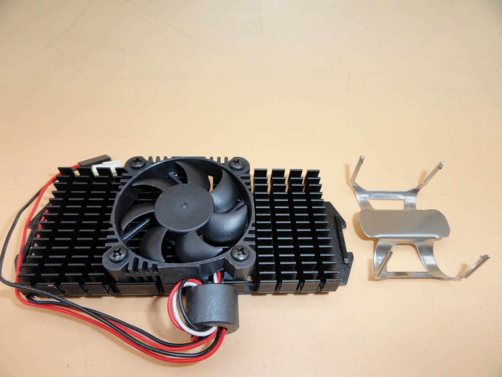 Avaya HEAT SINK AND FAN AVAYA-CC 408108058