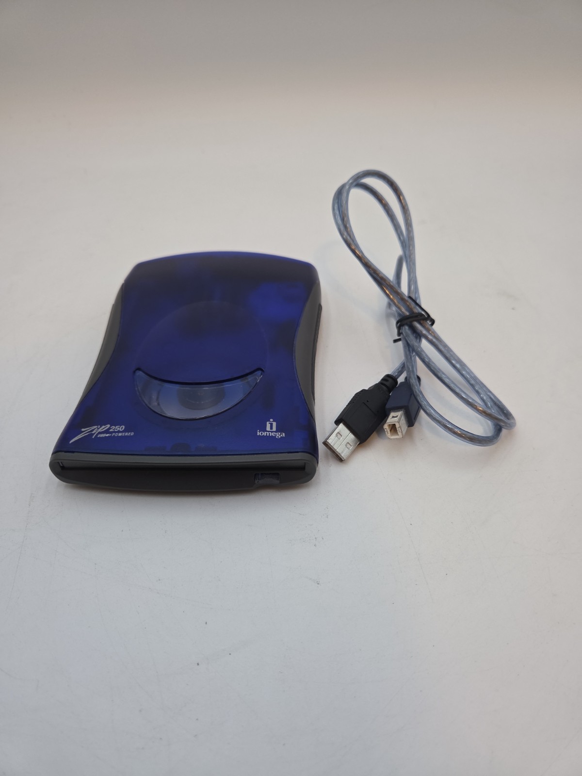 iOmega Zip 250 USB-Powered External Drive Blue Z250USBPCMBP