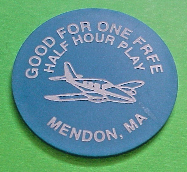 MENDON MASSACHUSETTS GOOD FOR ONE HALF HOUR PLAY REVERSE SAME TRADE TOKEN