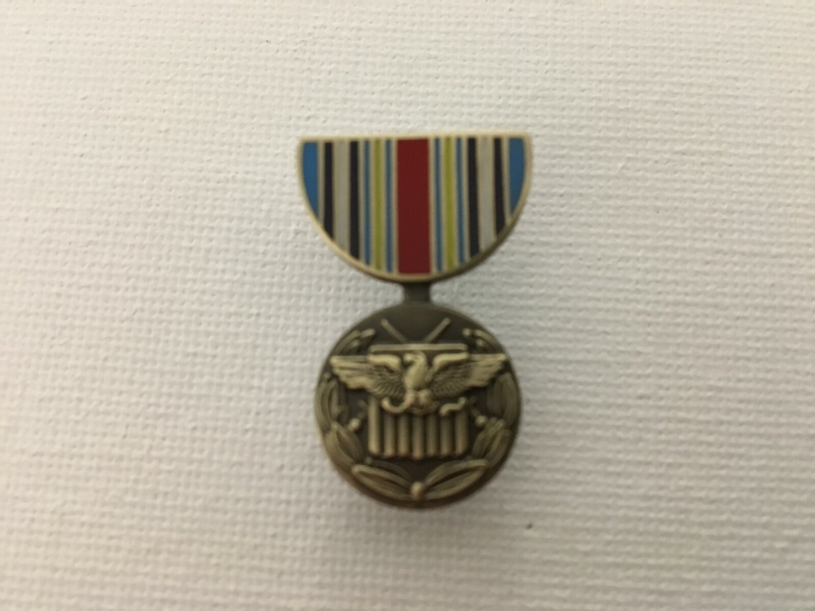 US FORCES WAR ON TERRORISM EXPEDITIONARY MEDAL HAT/LAPEL PIN