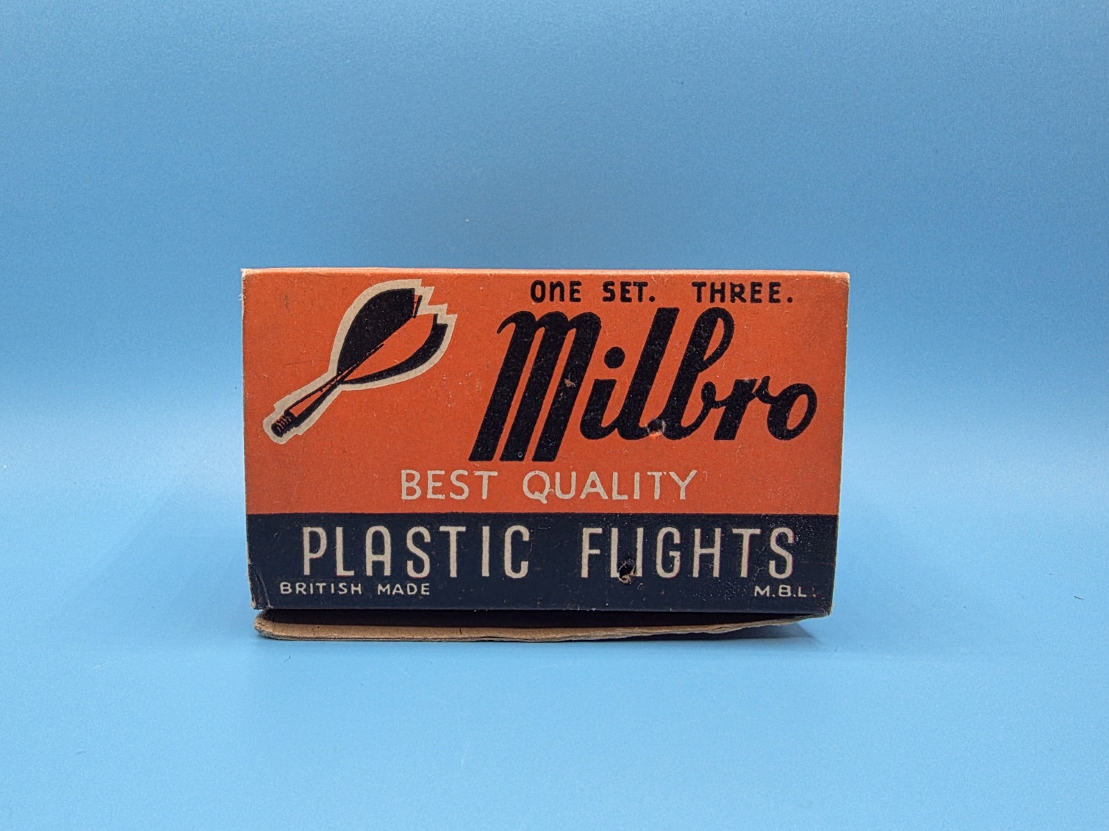 Vintage Milbro Plastic Flights - White