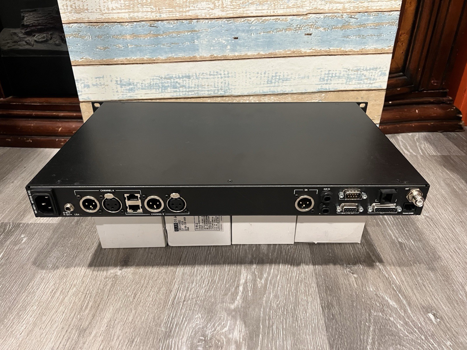 Clear-com Tempest 4 channel 2400 Wireless Base Station System