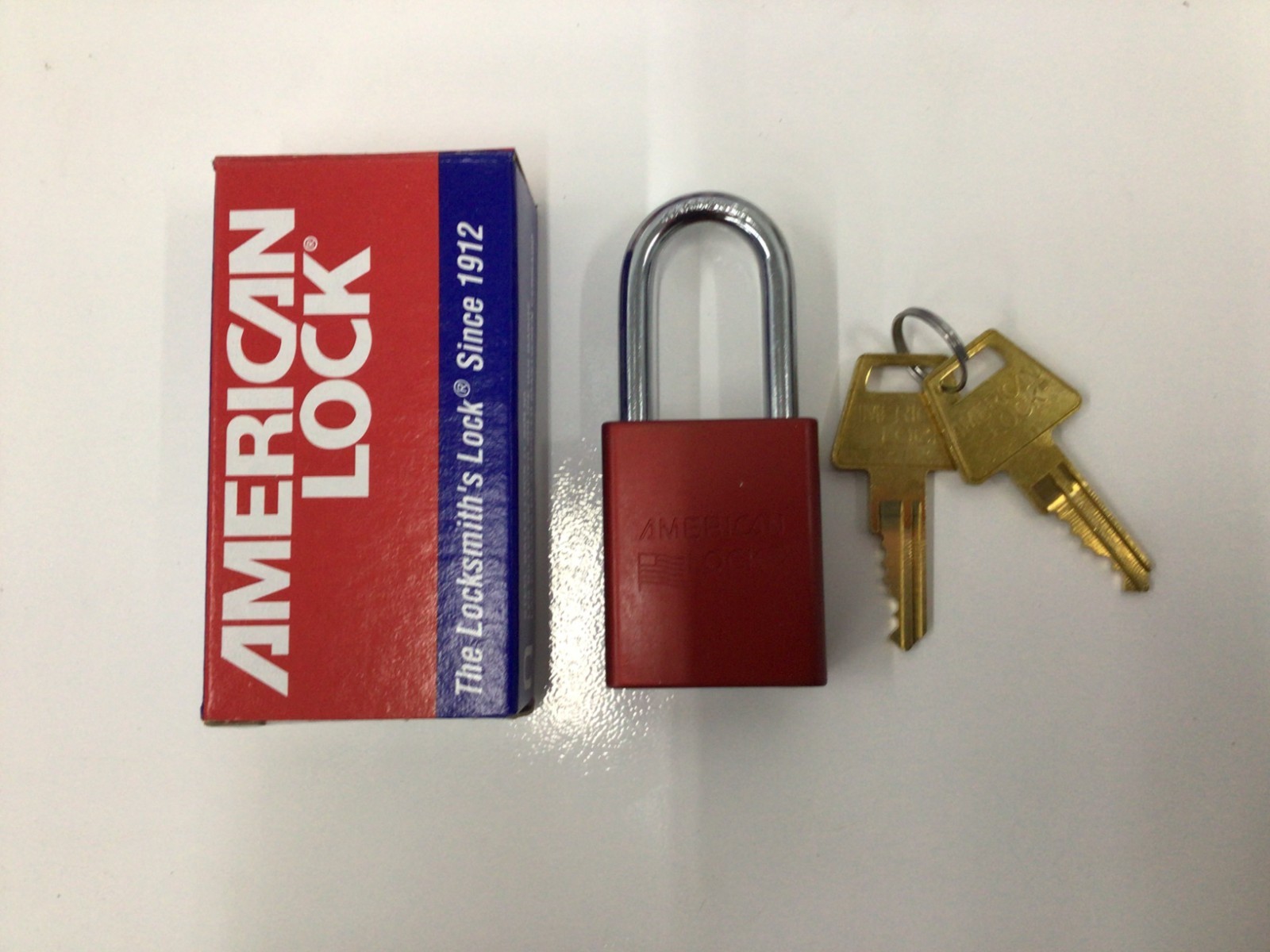 American Lock A1106RED New In Box A1106 W/ Two Keys