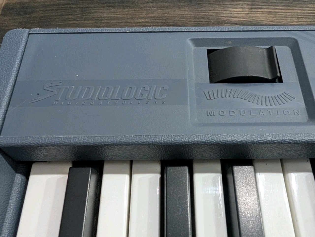 Studiologic TMK88 88-key Electric Keyboard MIDI Controller - Powers on Untested