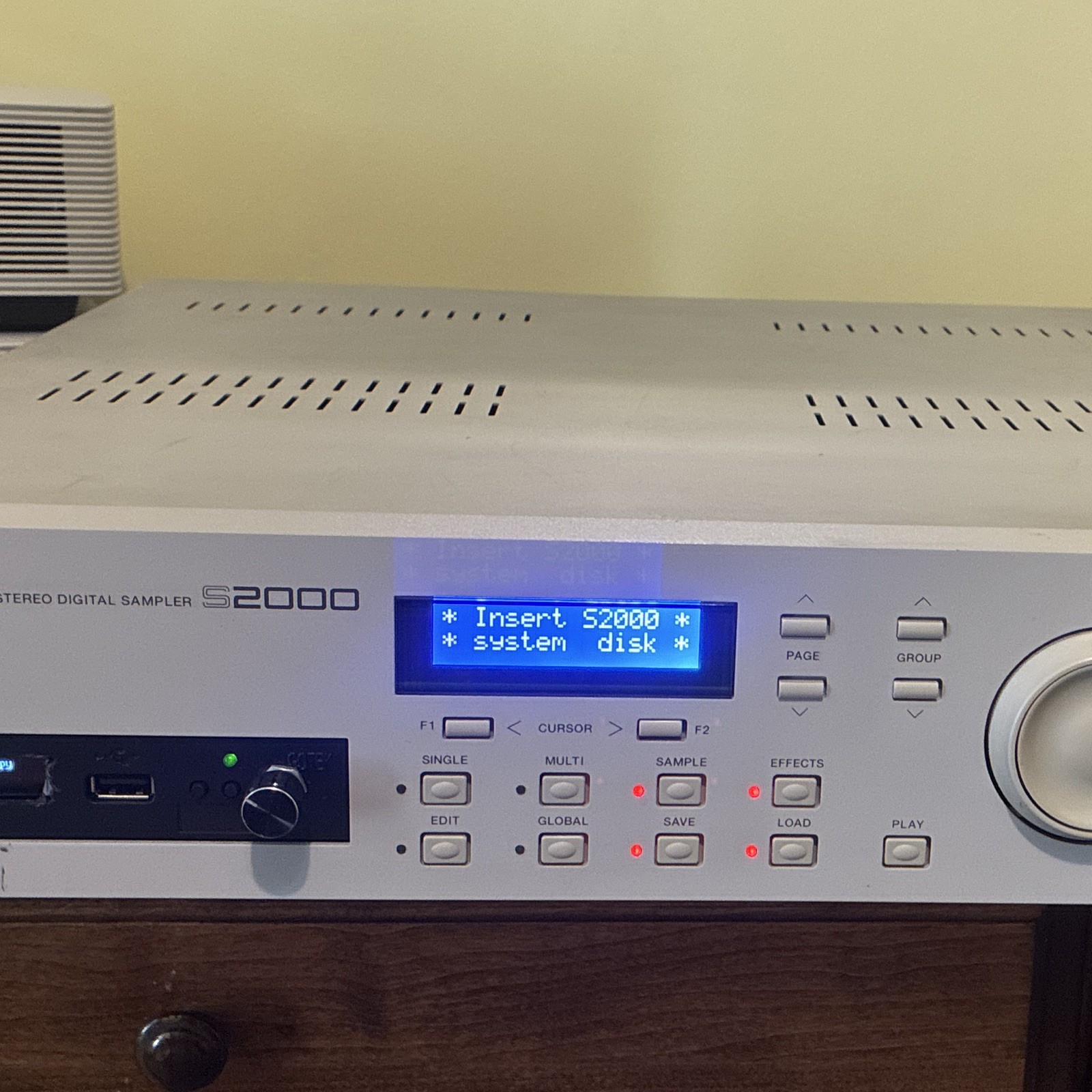 Akai S2000 MIDI Stereo Digital Rackmount Sampler Silver converted to USB