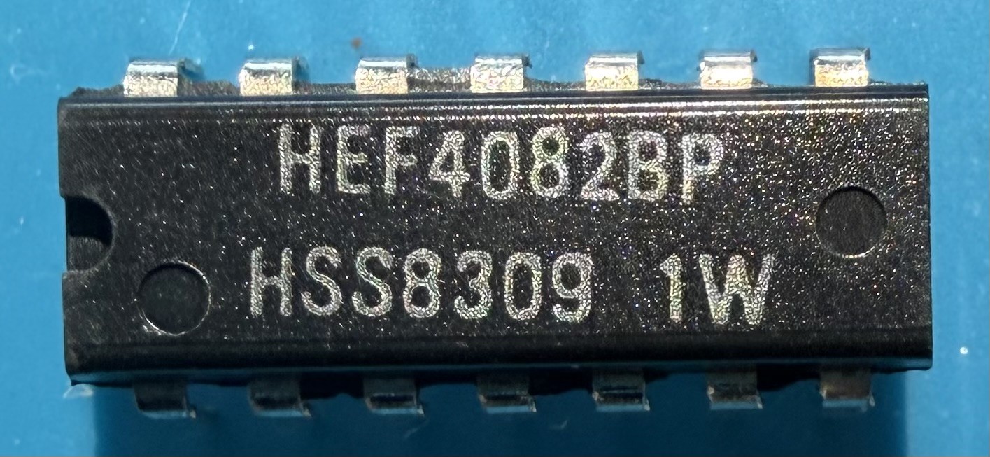 HEF 40828P Integrated Circuit