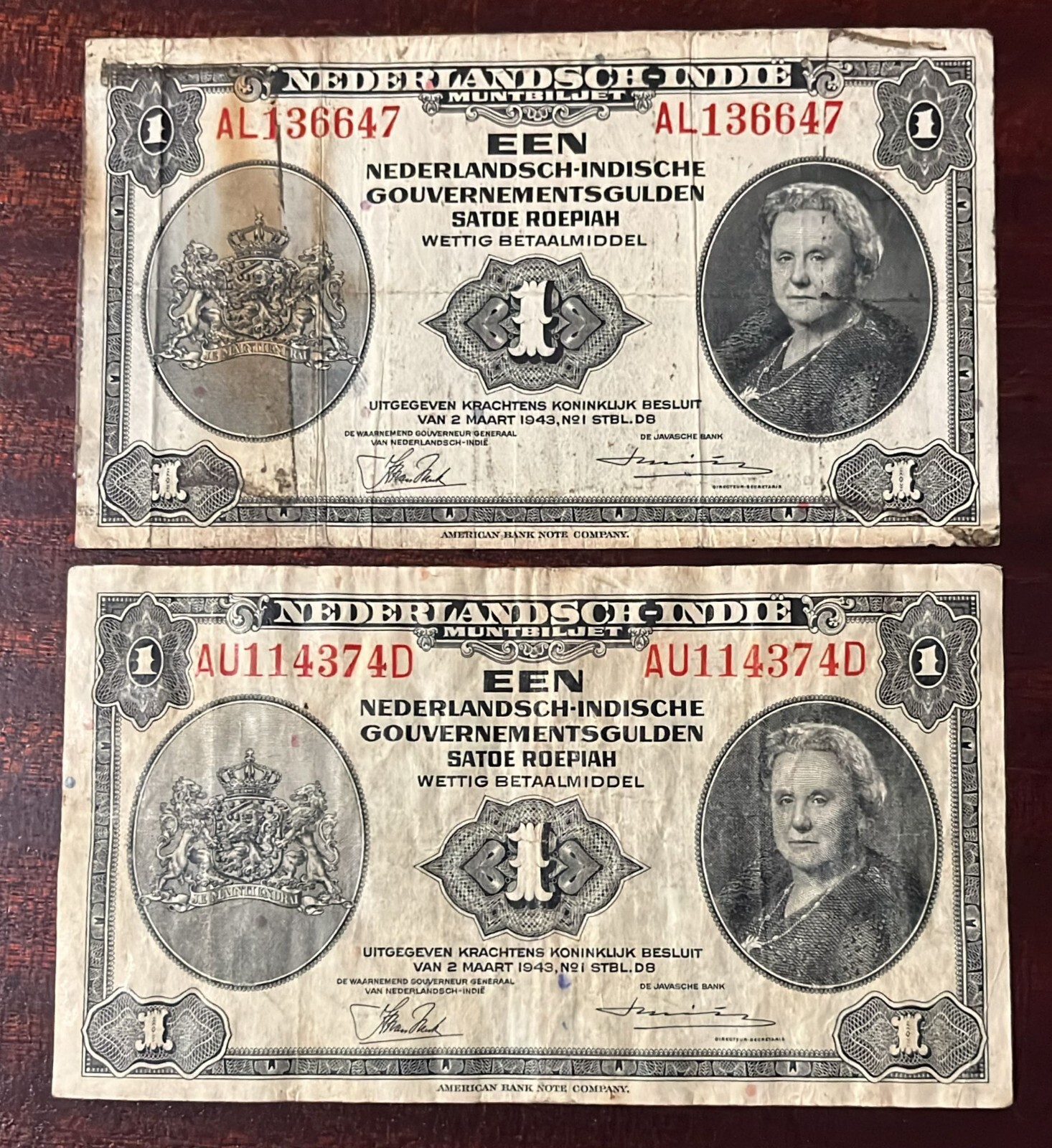 Nederland Ref U080 : 2 x 1 Gulden Banknotes - 1943