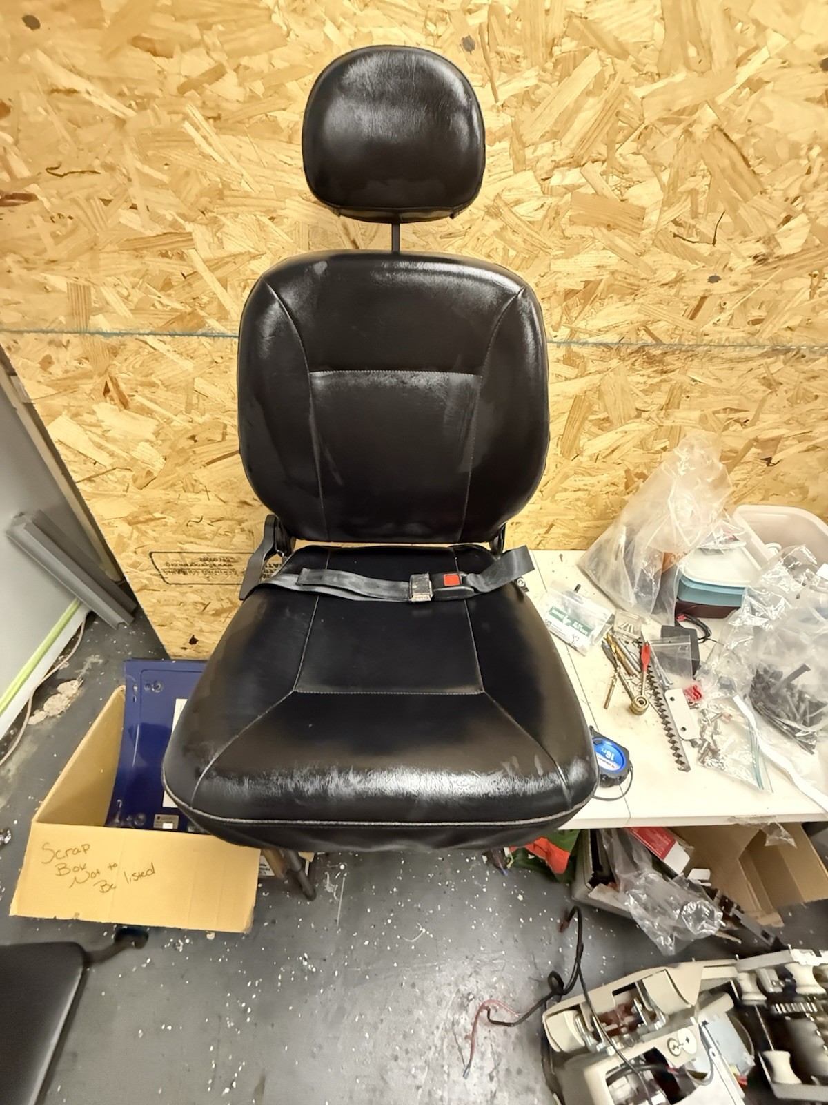 Jazzy Wheelchair Seat With Post Select HD Elite DWR1043E036