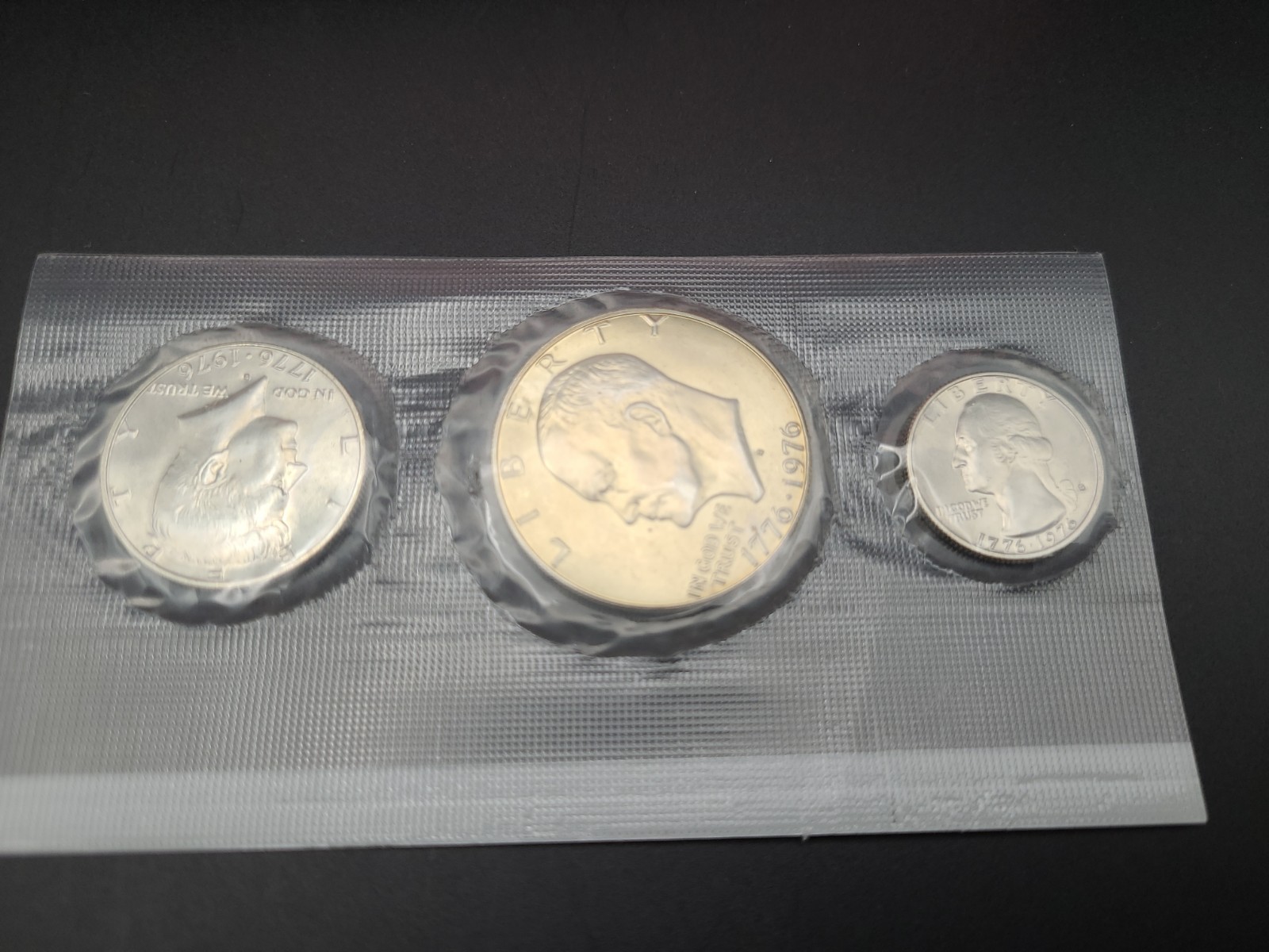 1776-1976 Silver Uncirculated Mint Set In Original Envelope