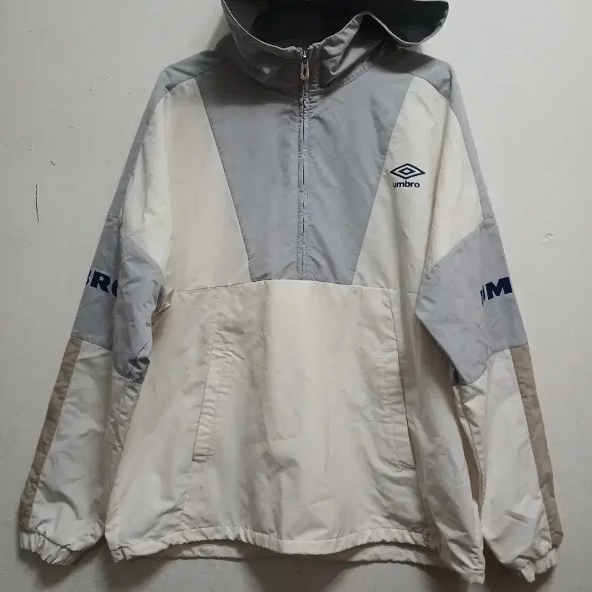 Umbro Men's Anorak Windbreaker Jacket, Size L 100 Official