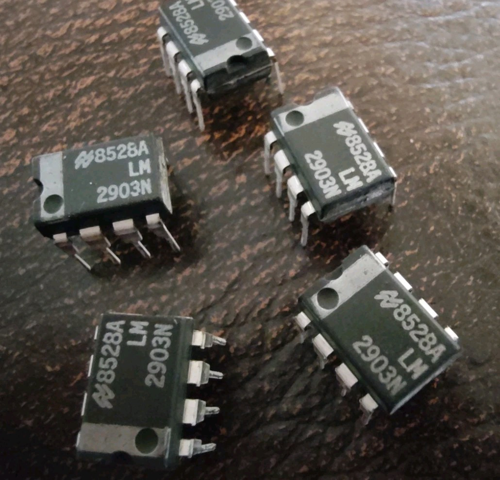 20 each New LM2903N National Semi Dual Comparator Op-Amp *NOT CHINESE UNBRANDED*