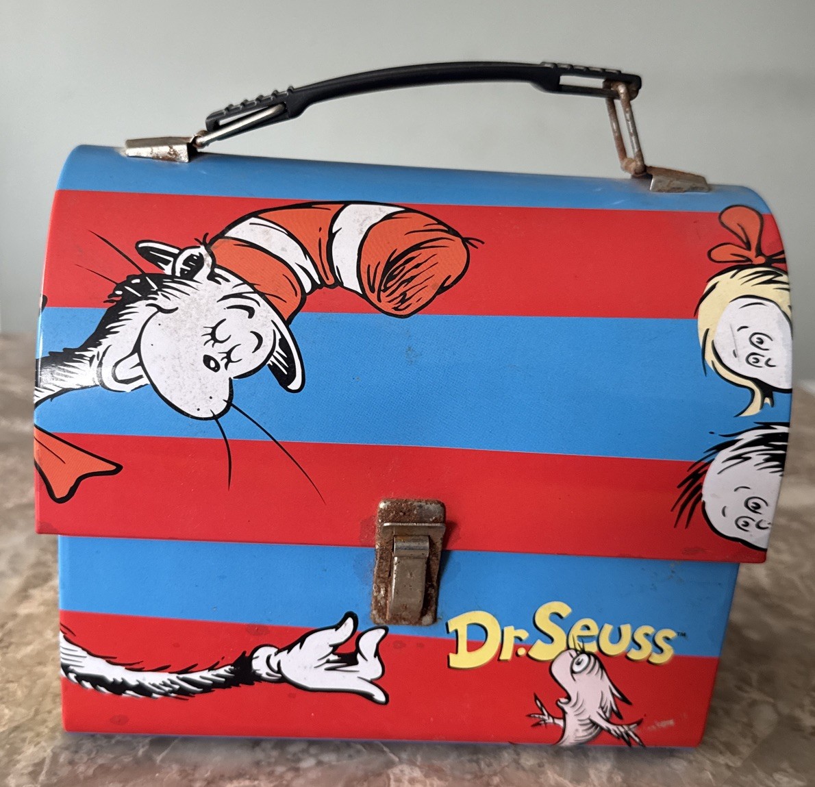 Cat In The Hat Metal Lunch Box-Vintage Early 2000’s Dr.Seuss Dome Lunch Tin-USED