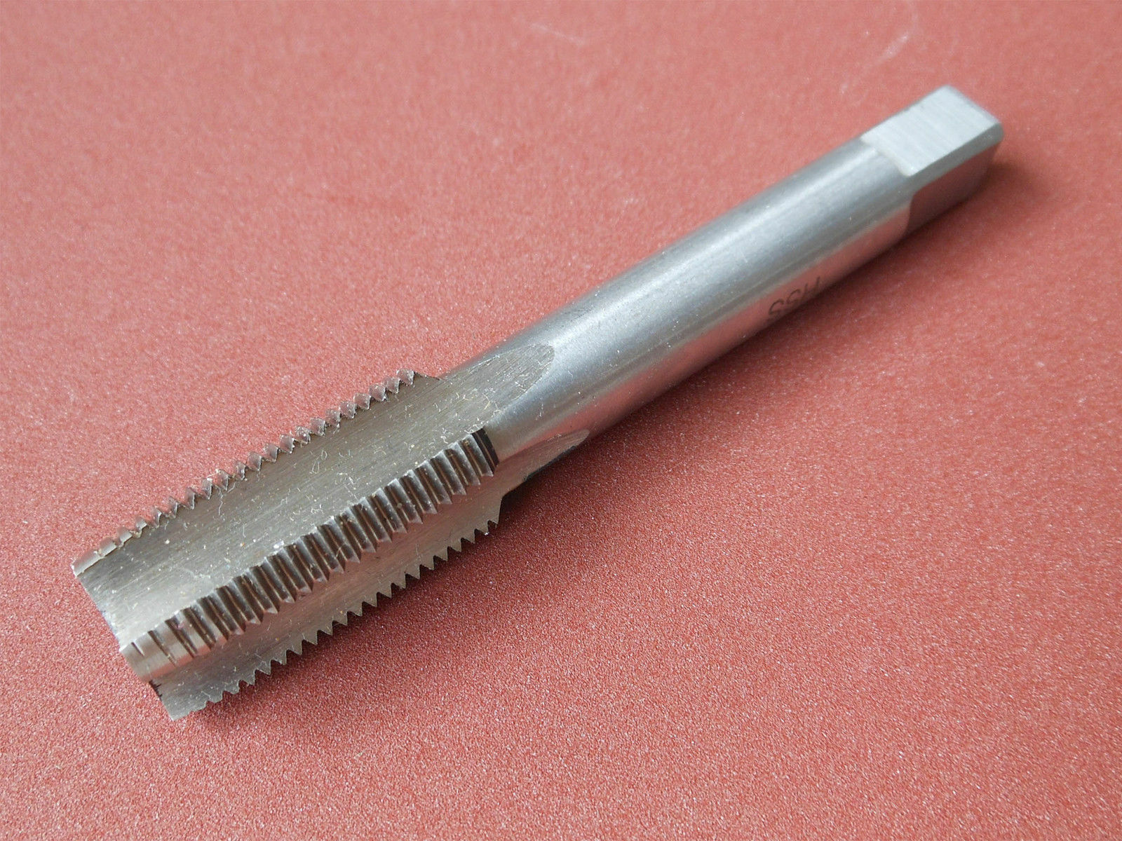 1pcs Right Hand Plug Tap Threading Tool for Machine 15/16-20UN