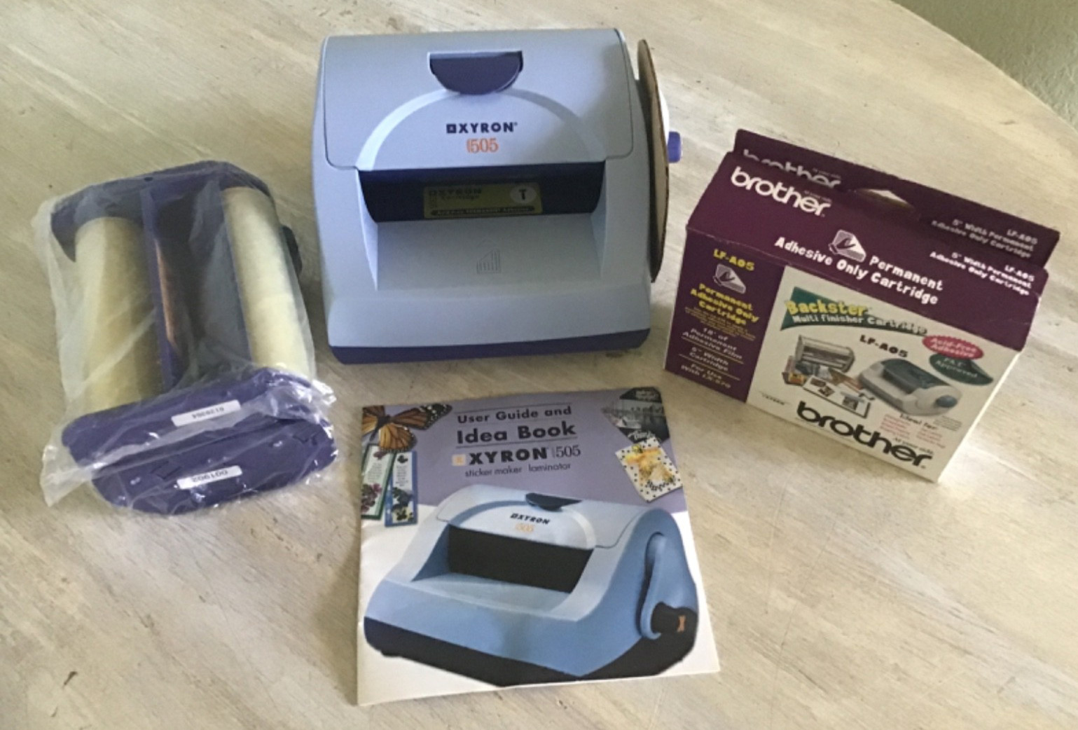 Xyron 505 Label Sticker Maker and Laminator Crafting Machine 4 Cartridges. NEW