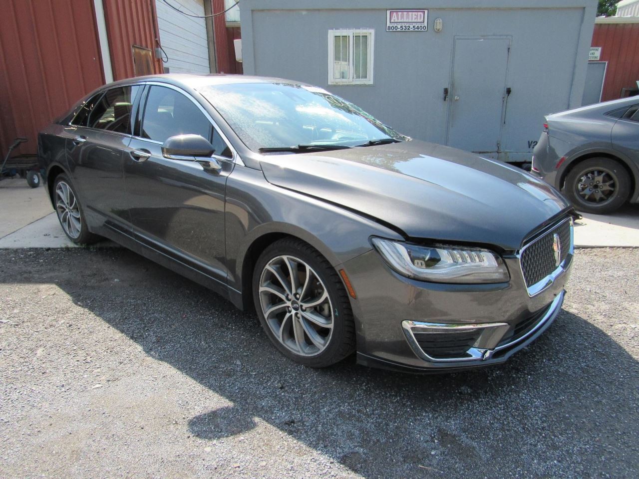 MKZ 2019 Glove Box 1063050