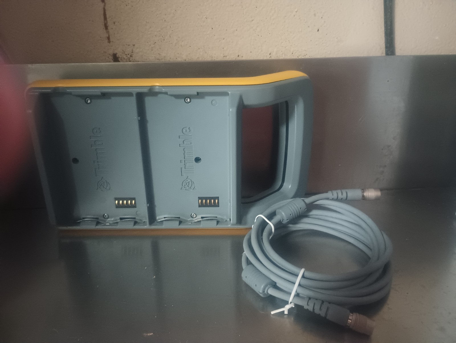 3 Bay Multi Battery Adapter For Trimble, PN:5936900