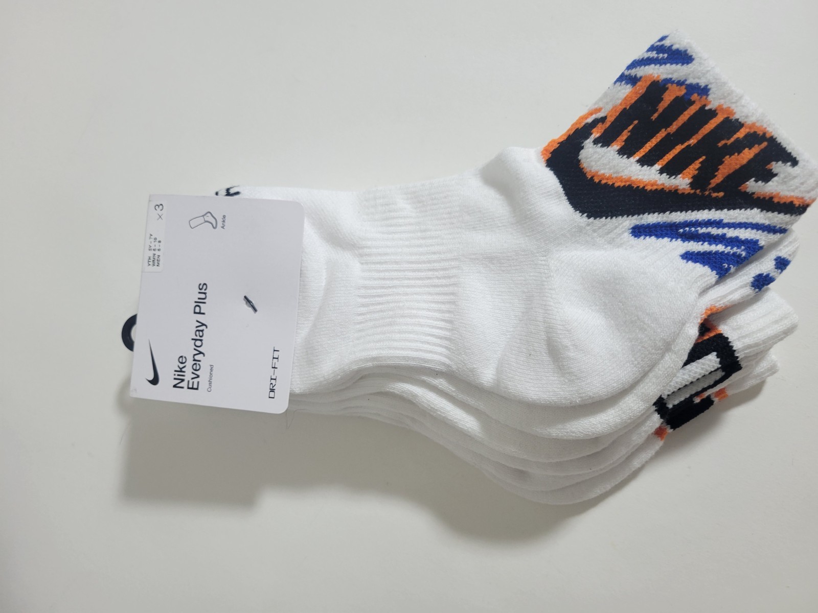 Nike Men's / Womens 3-Pack   Everyday Essential  Plua Ankle Socks Large NEW