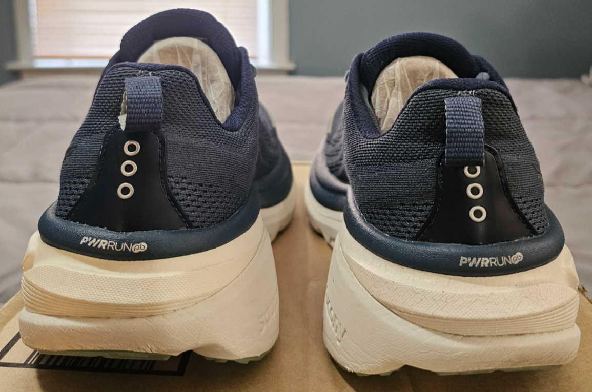 Saucony® (Men's 8.5 WIDE) Hurricane™ 25 Running Shoes in Dusk/Iceberg - $170