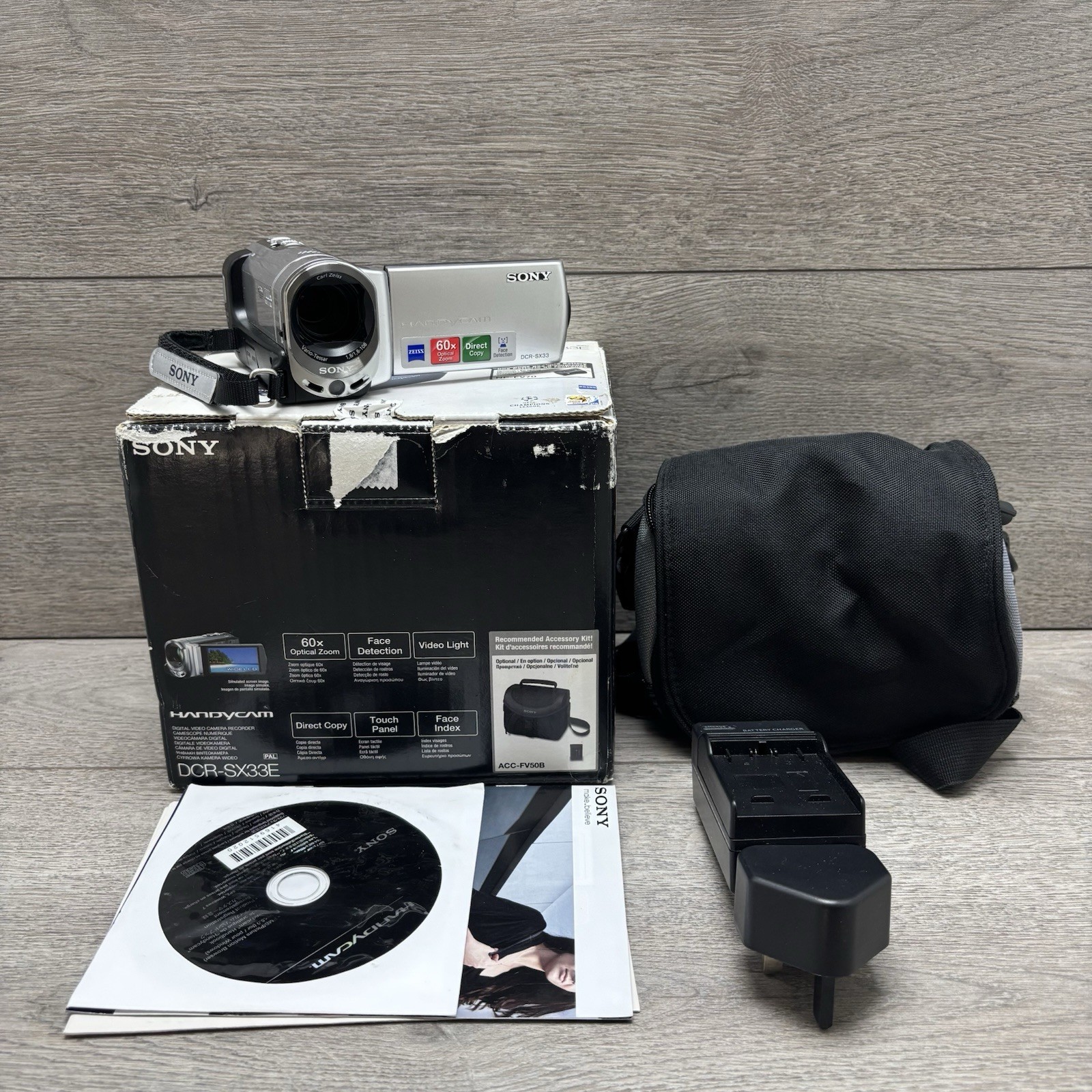 VGC Boxed Sony Handycam DCR-SX33E Handheld Camcorder Silver 2000x Zoom