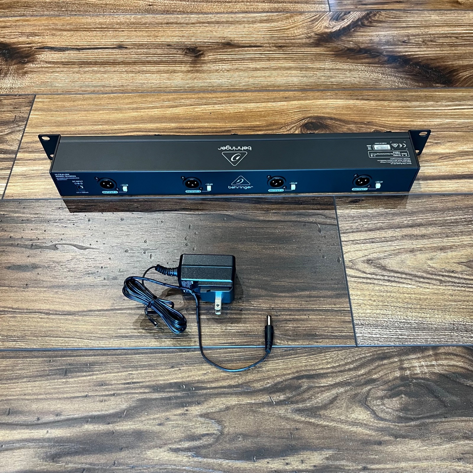Behringer DI4800A 4-Channel Active Rackmount DI
