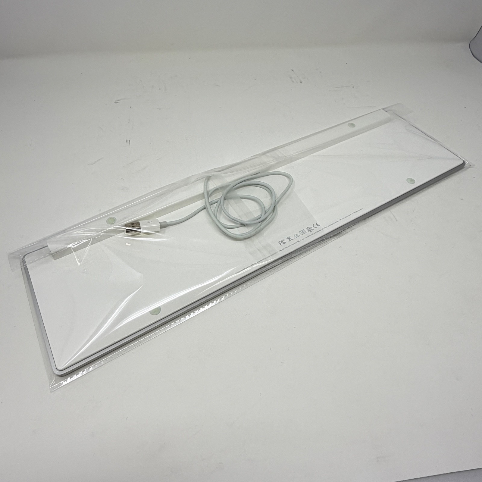 Apple Keyboard A1243 – Wired USB Aluminum Keyboard (Full Size)
