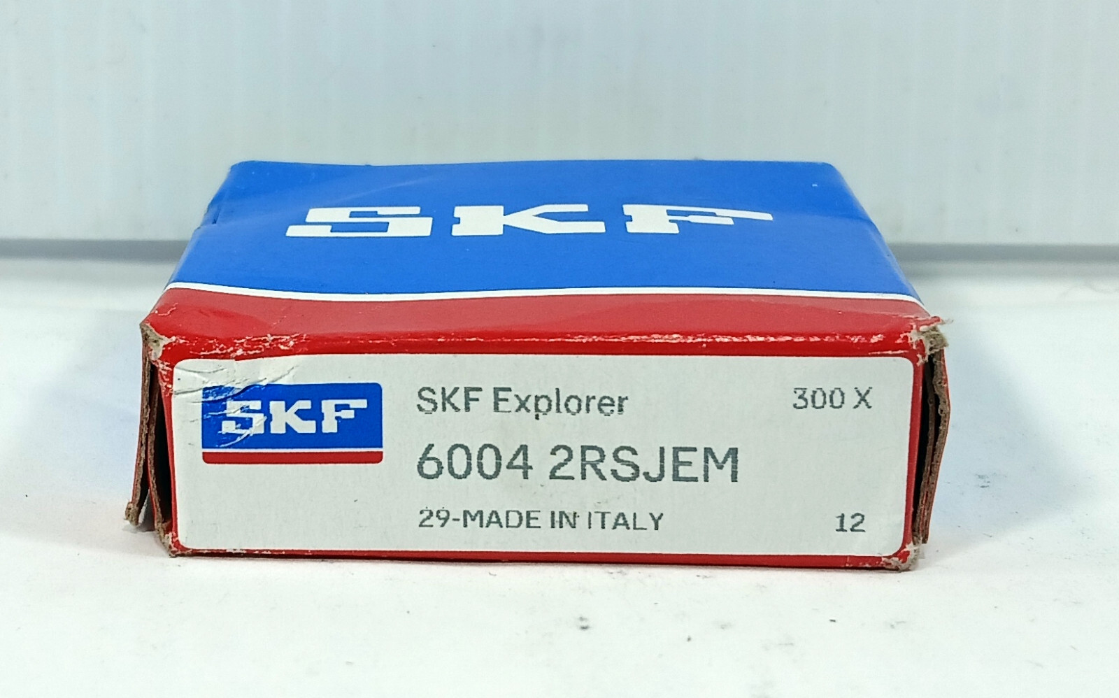 1 NEW SKF 6004 2RSJEM 20X42X12 RADIAL DEEP GROOVE BALL BEARING NIB *MAKE OFFER*