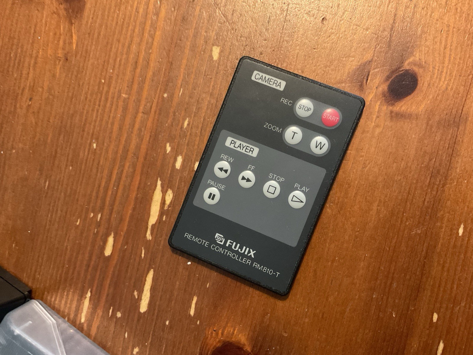 Fuji FG122SW | Video8 camcorder with box and accessories (tested - needs repair)