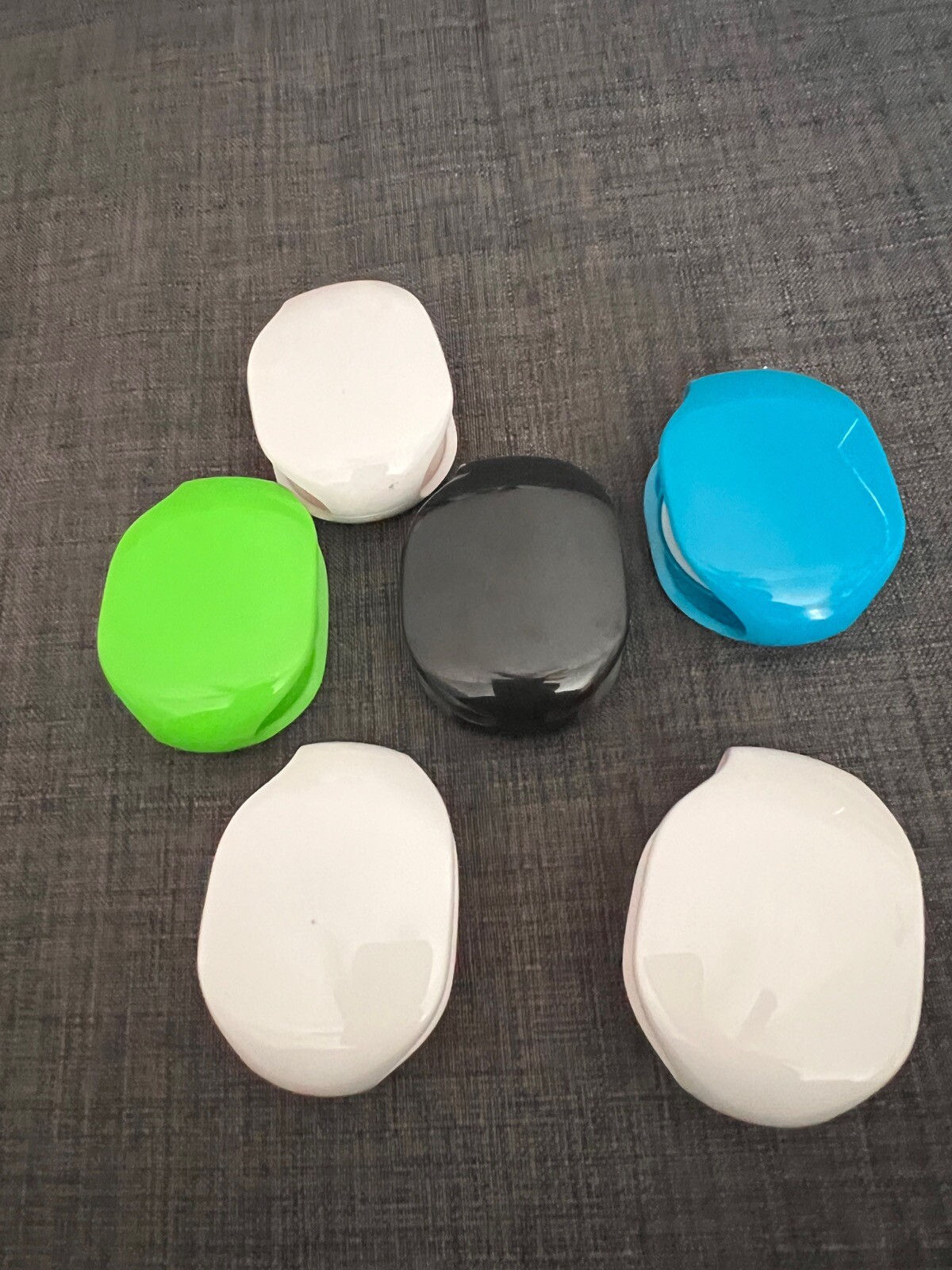 6 Tzumi Retractable Cord Manager
