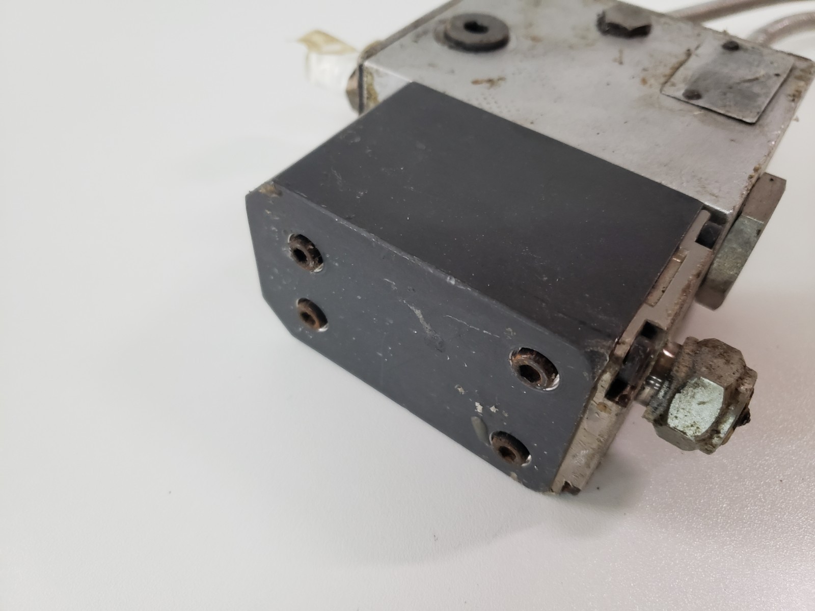 Nordson 724634A Hot Melt Applicator Head