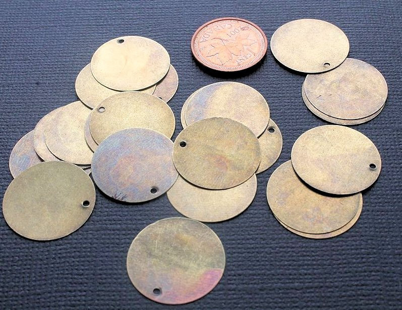20 Round Brass Stamping Tags 3/4" - Smooth Edge - MT110