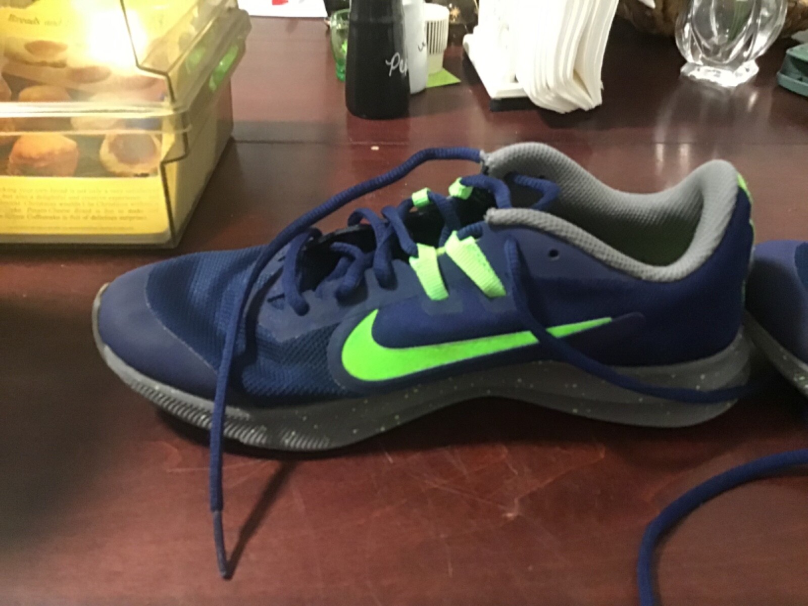 nike downshifter 6y sneakers
