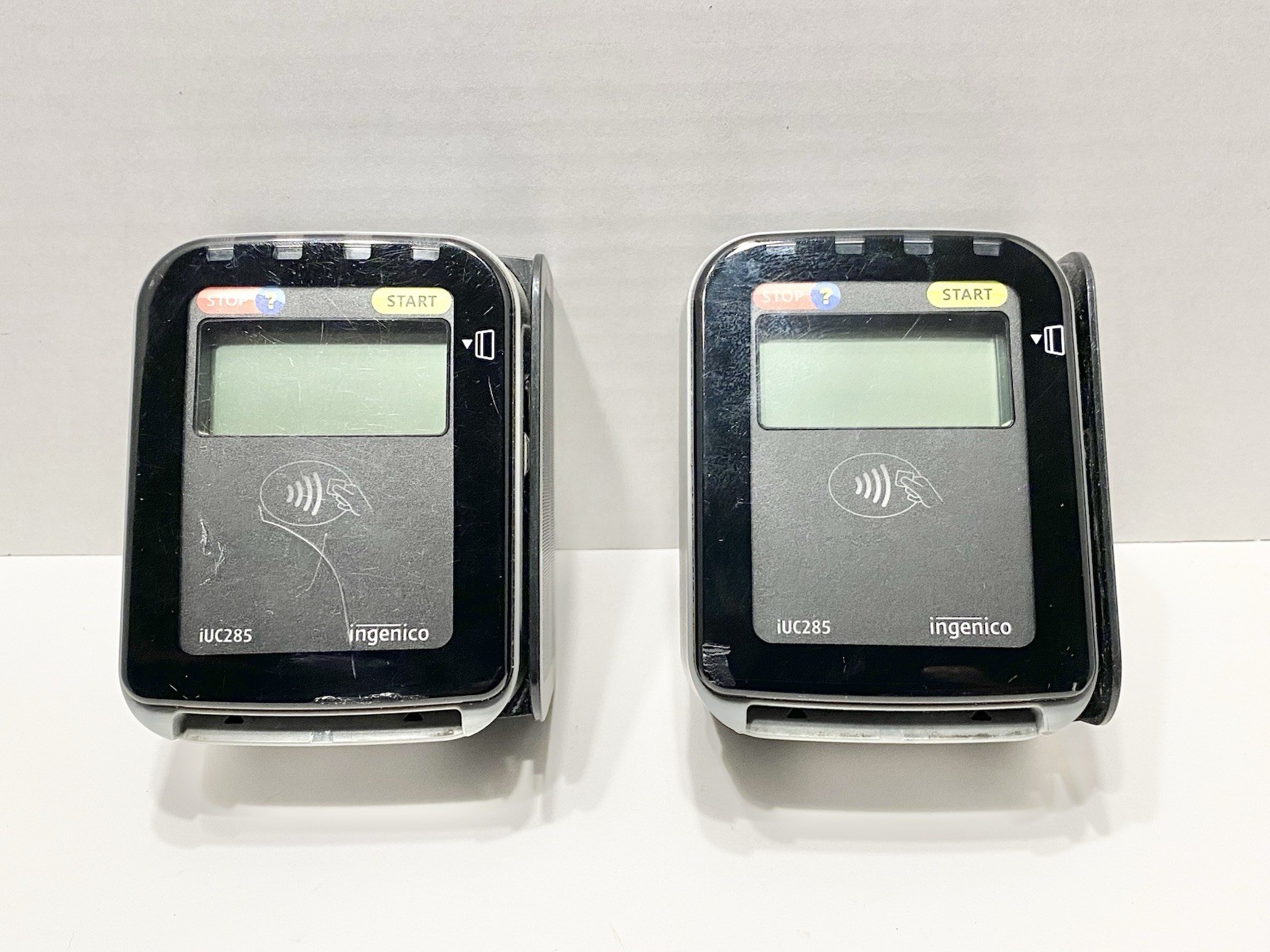 (lot Of 2) Ingenico iUC285 PoS Terminal Credit Card Readers  "SOLD AS IS."