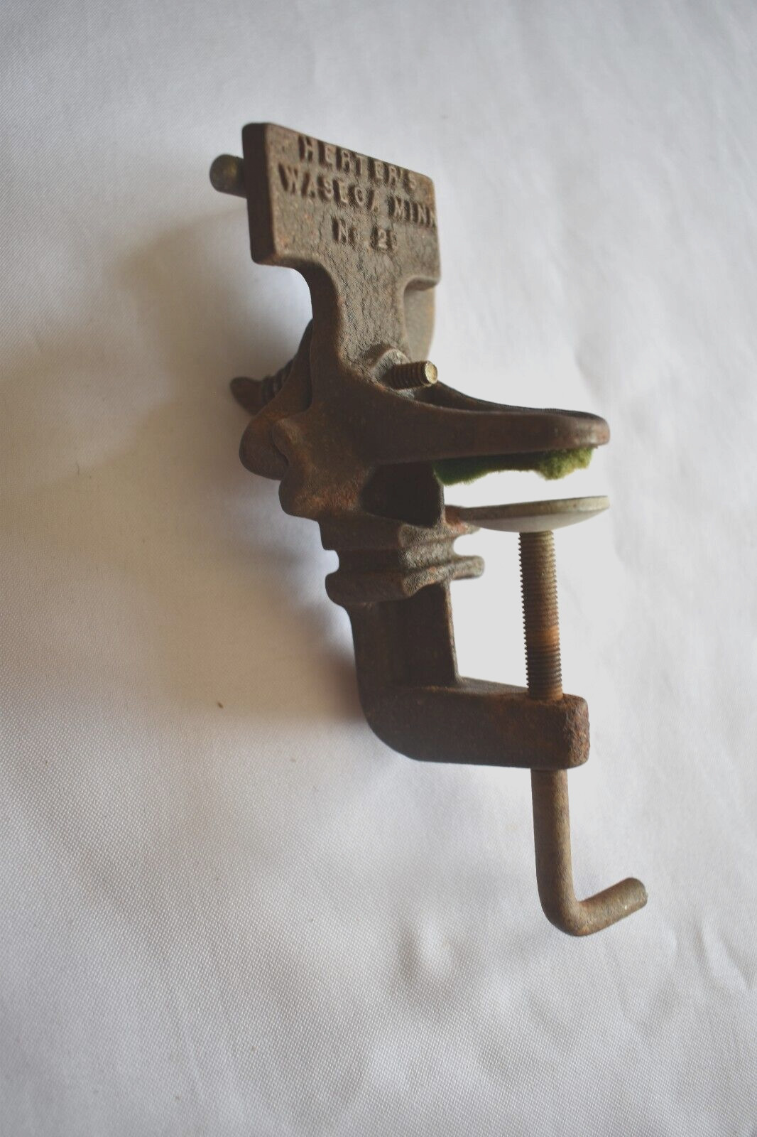 Vintage Herter's For Re-Wrapping Eyes Rods Fly Tying Tool Vise Clamp for Fishing