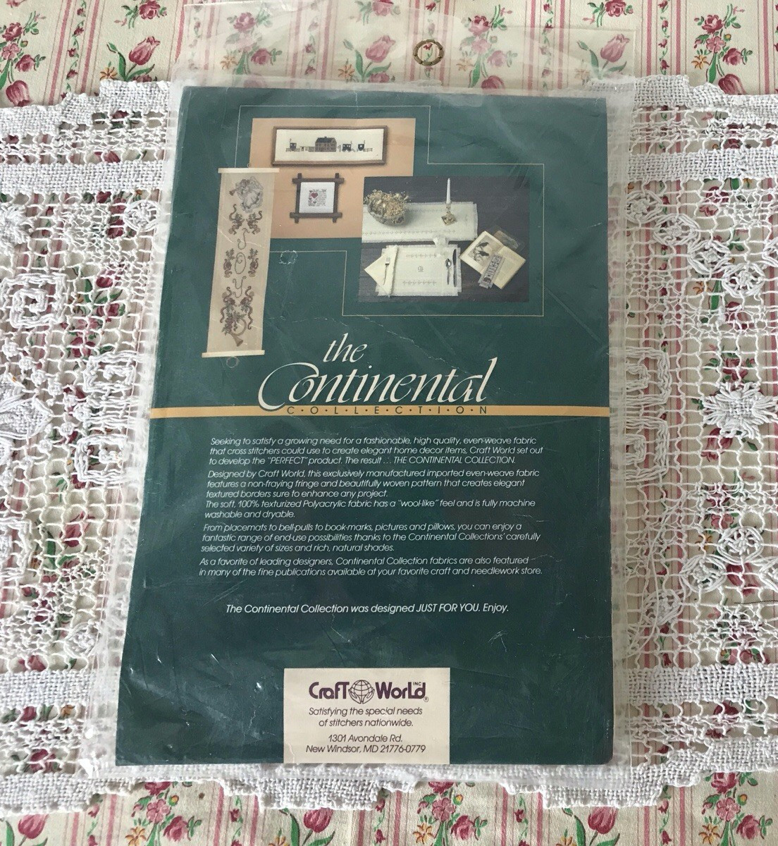 Lot Cross Stitch Fabric Unused Table Linens Placemats Bread Covers Bell Pull