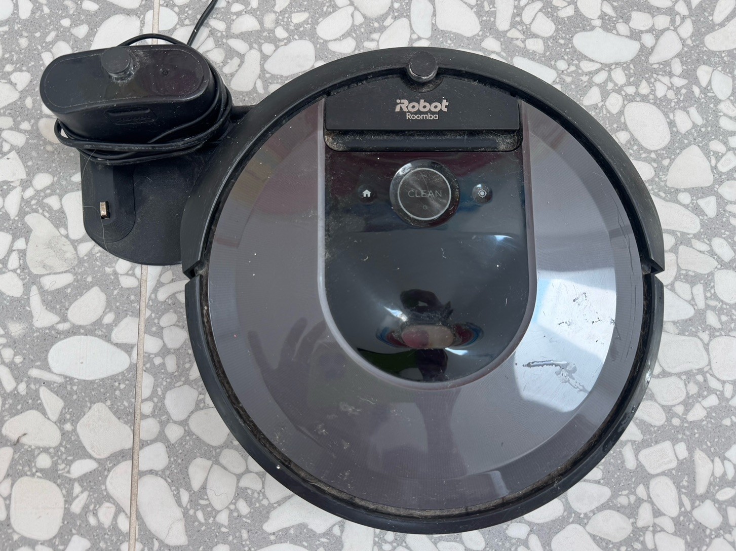 iRobot Roomba i7 RVB-Y1 Robot Vacuum