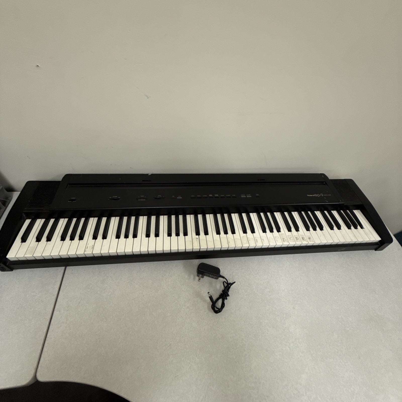 Roland Ep-9 Digital Piano Electronic Keyboard w/ Case -for Parts or Repair *READ